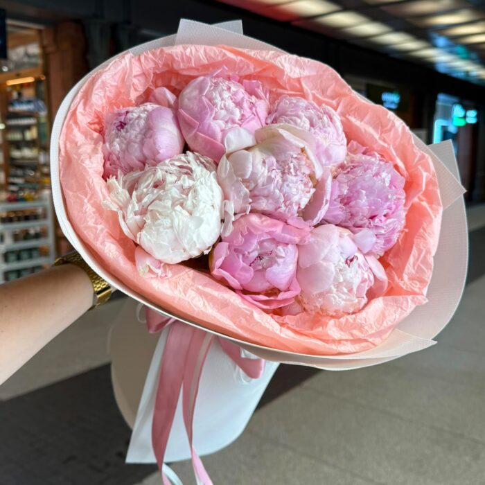 Bukiet Peony Charm 8 szt.